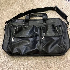 Men’s black leather travel briefcase file bag